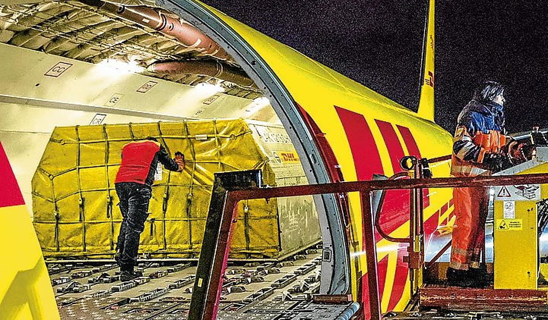 foronda-cierra-otro-mes-de-r-cord-en-carga-pero-pincha-en-pasajeros